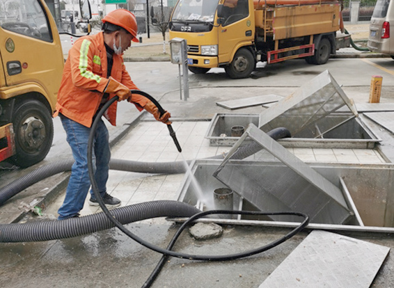 三家镇隔油池清理